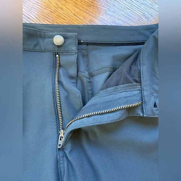 Men’s Lululemon ABC Classic Fit Pant Dark Grey 30” Waist - Picture 7 of 13